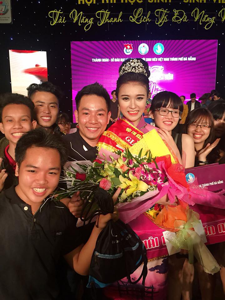 Như Thủy đã đạt giải Hoa khôi trong Hội thi học sinh – sinh viên tài năng thanh lịch TP Đà Nẵng.