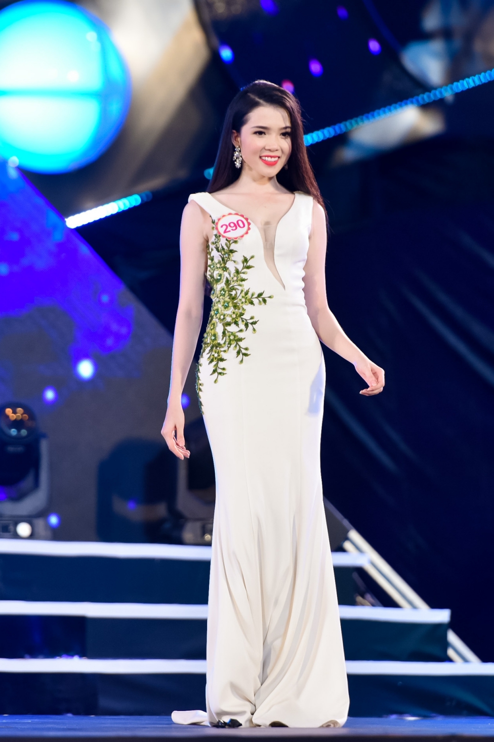 Đêm chung kháo phía Bắc Hoa hậu Việt Nam 2016 đã diễn ra vào tối qua (17/7) tại Hạ Long (Quảng Ninh).