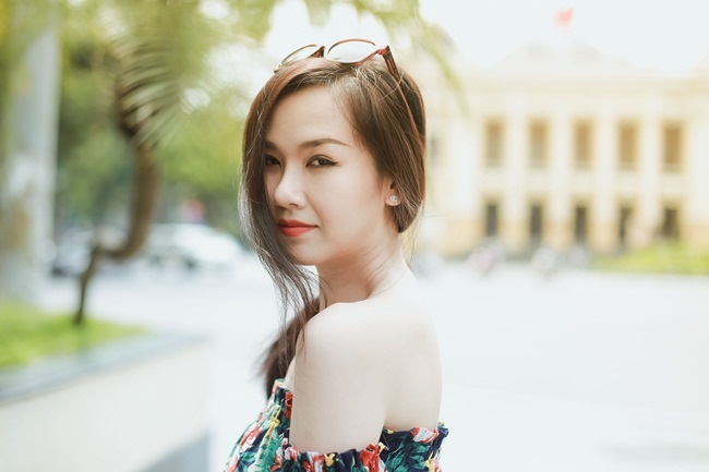 Hiện tại, cô đã thu âm xong ca khúc ''Cháy'' do Lương Bằng Quang sáng tác, sẽ cho ra mắt vào khoảng trung tuần tháng 9 cùng MV được đầu tư nghiêm túc và hoành tráng.