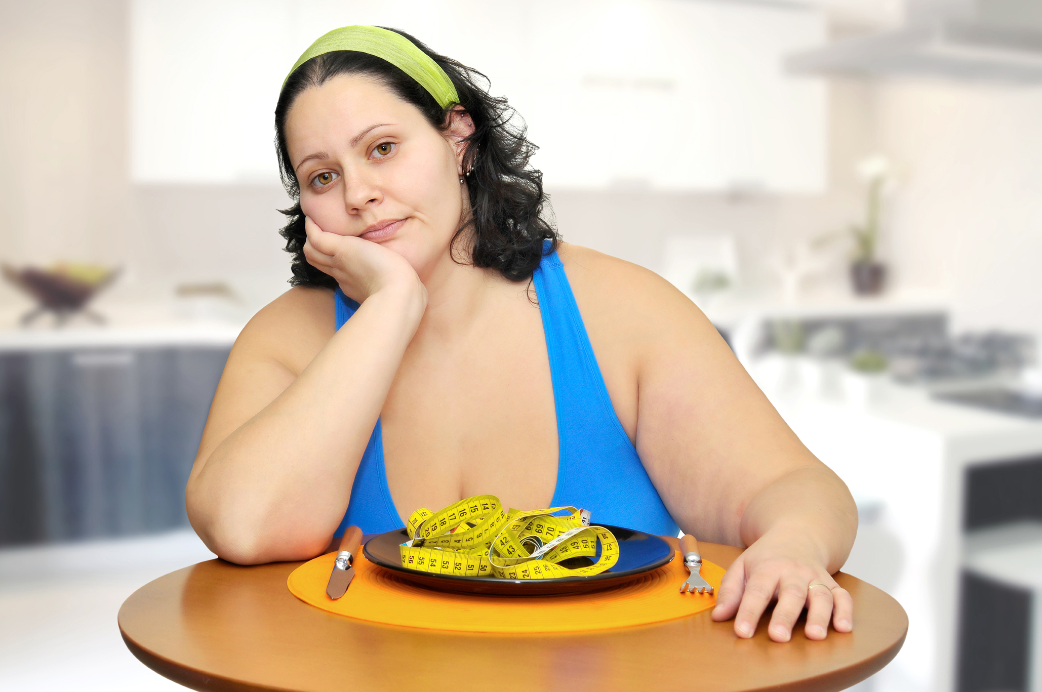 Nhai nhiều kẹo cao su có thể dẫn đến béo phì, thay vì giảm cân như mường tượng