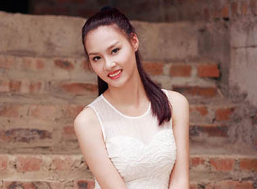 Phạm Thùy Trang,  hiện là sinh viên Đại học Kinh doanh và công nghệ Hà Nội.  Cô từng 