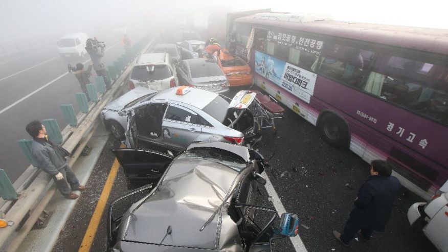 Hai người thiệt mạng là công dân Hàn Quốc. Ngoài ra còn ít nhất 65 người bị thương, trong đó có 7 người bị thương rất nặng.