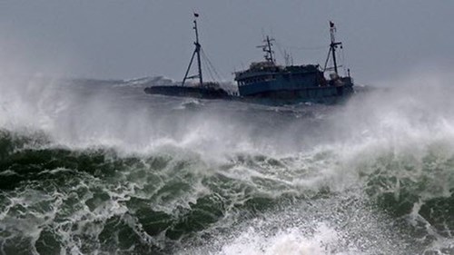 Theo tin bão mới nhất, bão Rammasun đang hướng vào Biển Đông và có khả năng đổ bộ vào nước ta vào 2 ngày tới