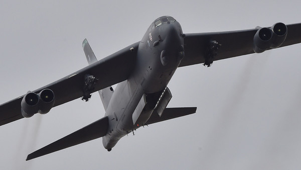 Máy bay B-52 của Mỹ ‘vô tình’ áp sát đá châu Viên giữa lúc tình hình Biển Đông đang căng thẳng, phức tạp