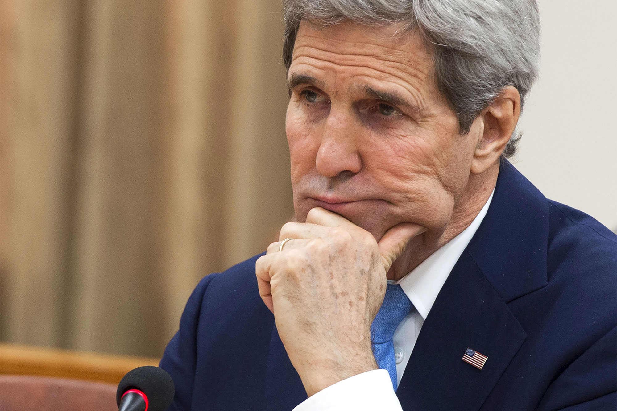 Ngoại trưởng Mỹ John Kerry đã không thể thuyết phục được giới chức Campuchia thay đổi lập trường về tình hình Biển Đông