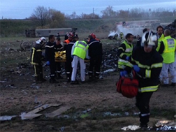 Vụ tai nạn xảy ra trên một đường cao tốc mới giữa Paris và Strasbourg, chưa từng được sử dụng trước đây