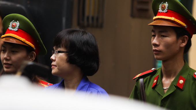 Huỳnh Thị Huyền Như (đã bị kết án tù chung thân trong vụ lừa đảo tại Vietinbank) có mặt phiên tòa với tư cách là người có quyền lợi nghĩa vụ liên quan -