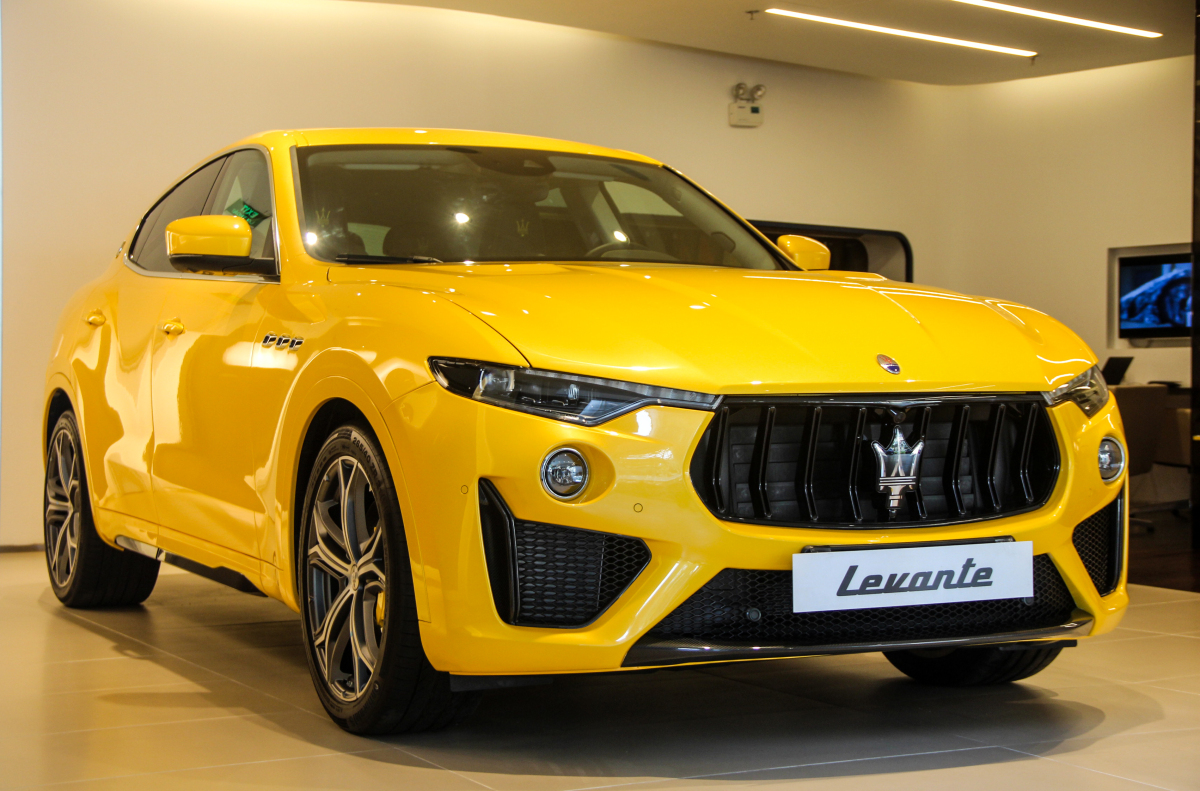 Maserati Levante Trofeo chỉ riêng màu sơn đã 600 triệu đồng đặc biệt như thế nào?