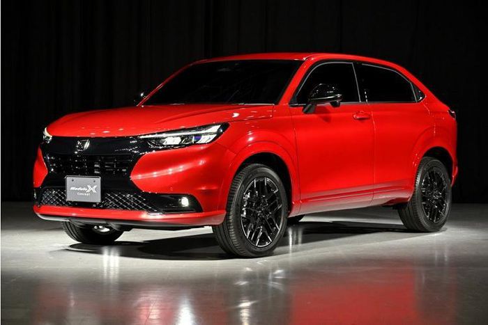 Honda HR-V 2022 bản độ chính hãng 'đẹp long lanh' chính thức lộ diện