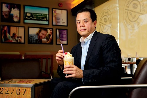 Ông Andrew Nguyễn - Giám đốc Công ty Giải khát và Thực phẩm Quốc tế