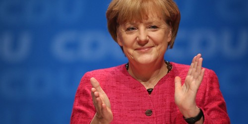 Thủ tướng Angela Merkel, người đã lãnh đạo nước Đức đi qua cuộc khủng hoảng nợ ở khu vực đồng euro và vừa giành được chiến thắng để tiếp tục tại vị ở nhiệm kỳ thứ ba. Bà là nhà lãnh đạo trụ cột của Liên minh châu Âu (EU) gồm 27 thành viên.