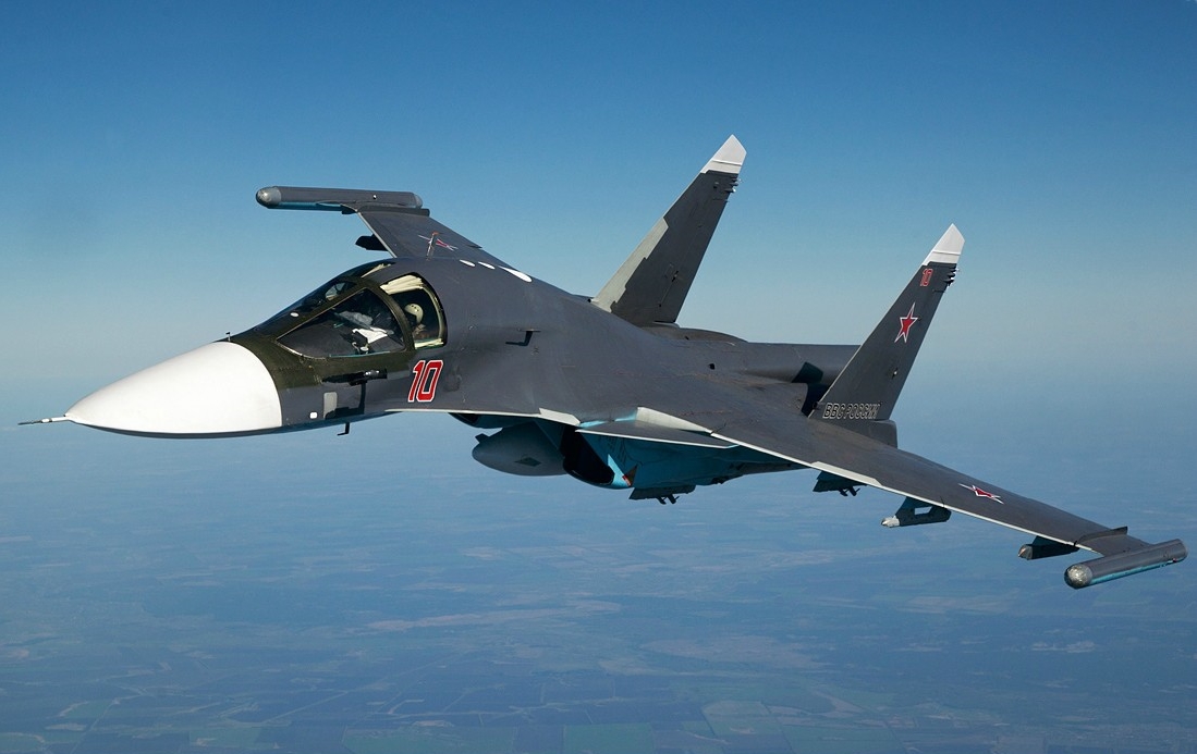 Su-34 là máy bay chiến đấu thế hệ 4, được Nga đưa vào biên chế từ tháng 3/2014 để thay thế các chiến đấu cơ Su-24 Fencer đã già cỗi.