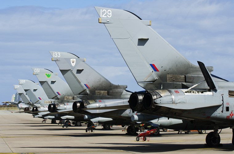 Hiện RAF có 8 máy bay Tornador GR4 thường trực tại căn cứ Akrotiri trên đảo Cyprus.