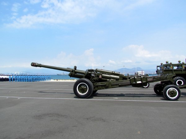 Hệ thống dàn pháo hùng mạnh canh giữ bờ biển và có thể tham gia tác chiến trên biển