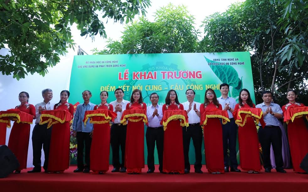Bộ trưởng Bộ KH&CN Khai trương Điểm kết nối cung cầu công nghệ vùng Bắc Trung bộ Bộ trưởng Bộ KH&CN Khai trương Điểm kết nối cung cầu công nghệ vùng Bắc Trung bộ