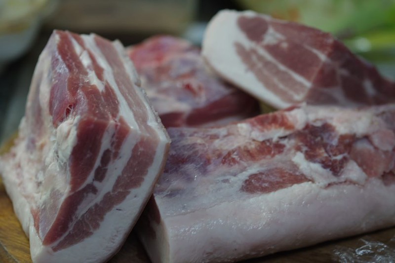 Thịt lợn nhập khẩu Nga bán nhiều trên chợ online