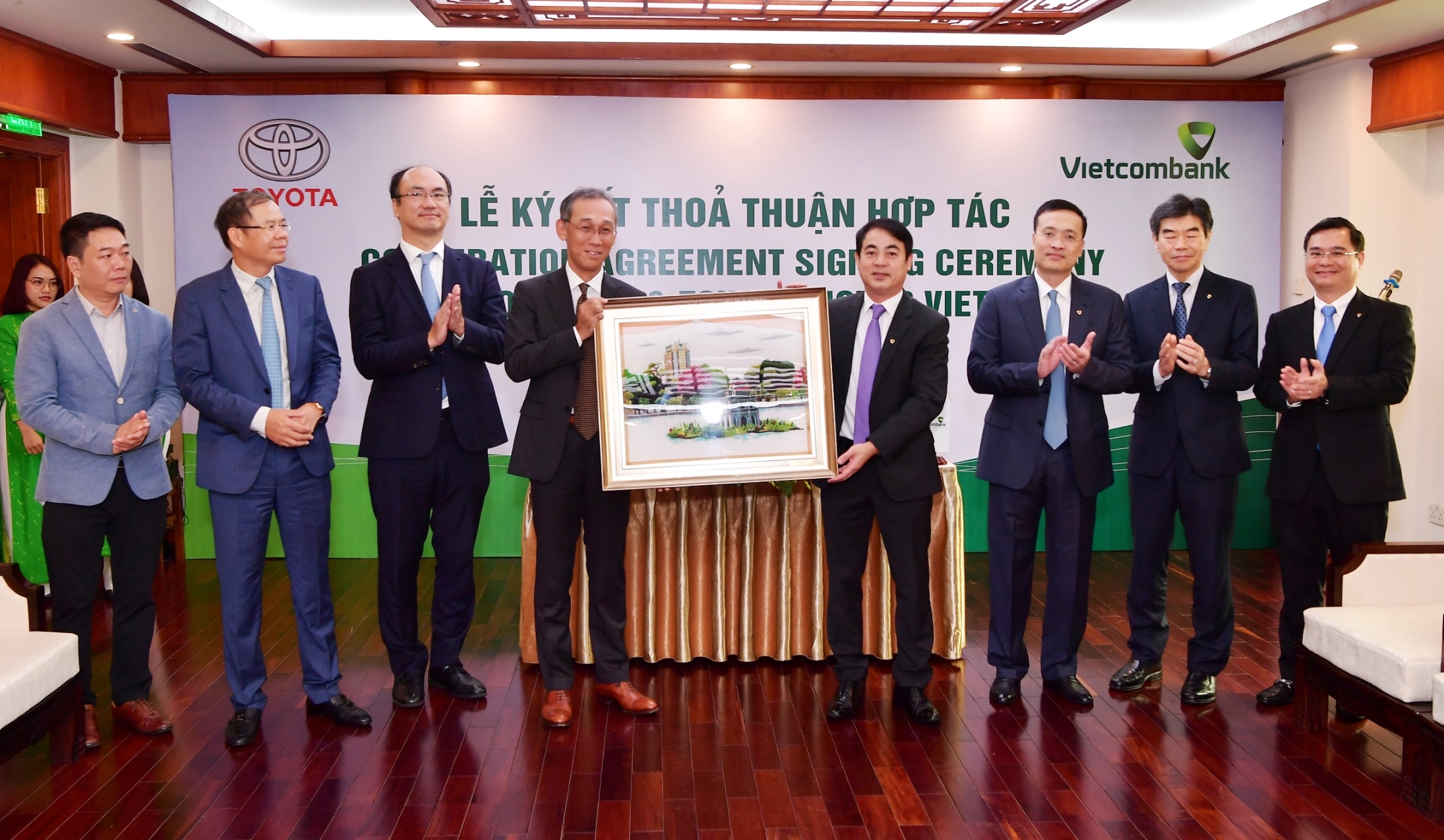 Vietcombank và Toyota Motor Việt Nam ký kết Thỏa thuận Hợp tác