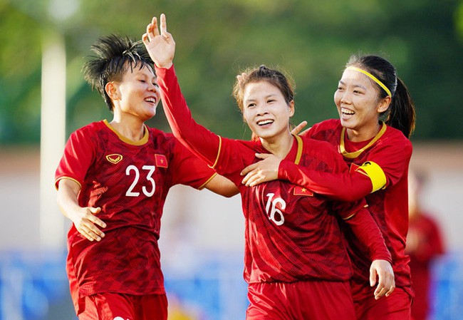Con số tiền thưởng cho đội tuyển bóng đá nữ Việt Nam đã tăng lên gần 20 tỉ đồng