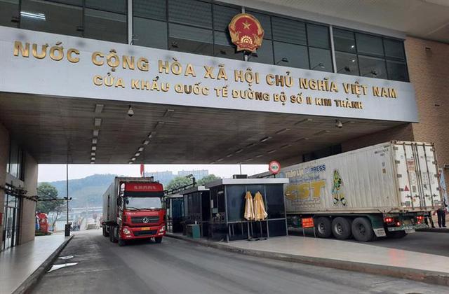 Khuyến cáo DN dừng đưa nông sản lên cửa khẩu Kim Thành (Lào Cai)
