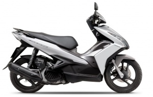 Có nên mua Honda Air Blade – chiếc xe đang bị ‘đội’ giá vì phí trước bạ?
