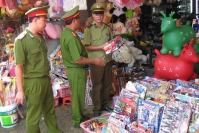 Thu giữ hàng nghìn đồ chơi trẻ em không rõ xuất xứ