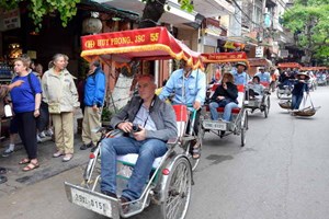 Hà Nội chào đón vị khách quốc tế thứ 2,5 triệu