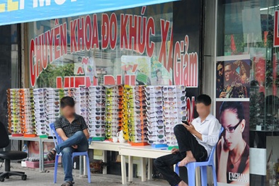 Mua mắt kính: Dễ bị hớ
