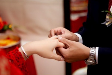 Chọn nhẫn cưới hoàn hảo mà tiết kiệm