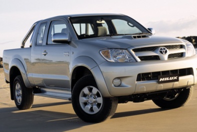Toyota Việt Nam thu hồi thêm 265 xe Hilux lỗi túi khí