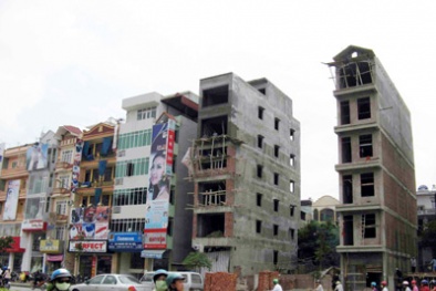 Xử lý nhà “siêu mỏng, siêu méo”: Quyết tâm tới bao giờ?