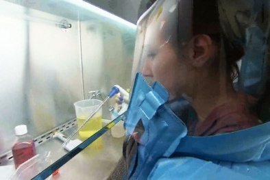 Thêm 2 bệnh nhân chữa khỏi Ebola với vacxin thử nghiệm điều trị trên người