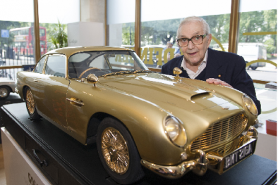 Siêu xe Aston Martin DB5 mạ vàng mini có giá dự kiến 100.000 USD