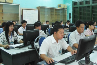 Biên chế công chức năm 2015 sẽ giảm so với năm 2014