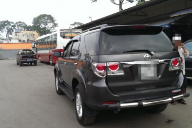 Mở 'đường sống' cho taxi Uber