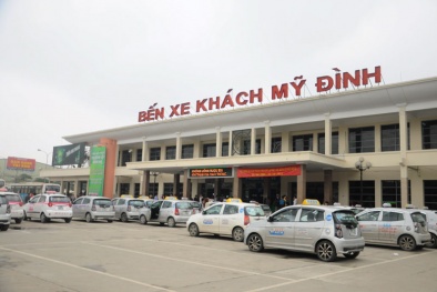 'Cò' chuyển đồ lộng hành, vòi tiền tại bến xe Mỹ Đình