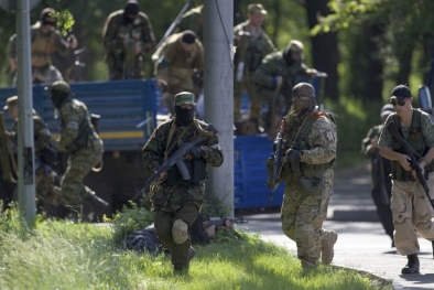 Tình hình Ukraine mới nhất: Donetsk 'thất thủ', Ukraine buộc phải rút lui