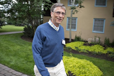 Tỉ phú thế giới Bill Gate hối hận vì kém ngoại ngữ