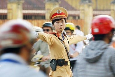 Bất ngờ chuyện thưởng Tết của cảnh sát giao thông