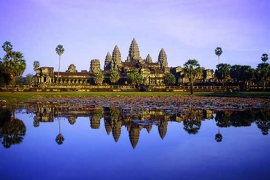 Du khách khỏa thân chụp hình tại đền Angkor bị bắt