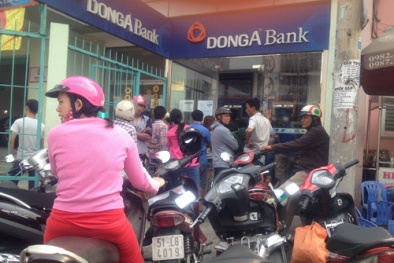 ATM trước cửa ngân hàng vẫn hết tiền như thường