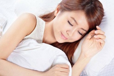 Nguy hại từ thói quen gấp chăn ngay khi thức dậy