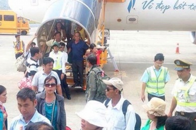 Vietjet Air delay 12 tiếng, đưa hành khách lên máy bay rồi lại bắt xuống