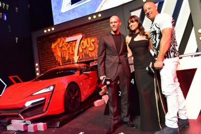 Chiêm ngưỡng siêu xe đình đám bậc nhất trong Fast and Furious 7
