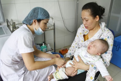 Hà Nội bắt đầu tiêm chủng cho trẻ