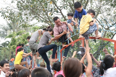 'Vỡ trận' công viên nước Hồ Tây: Công ty gửi tâm thư xin lỗi khách hàng
