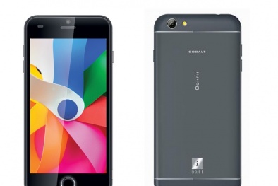 Cặp đôi smartphone giá rẻ 2 sim 2 sóng 'bắt chước' iPhone
