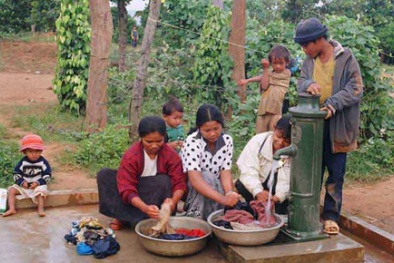 Mát lòng những vòi nước miễn phí cứu khát dân nghèo Tiền Giang