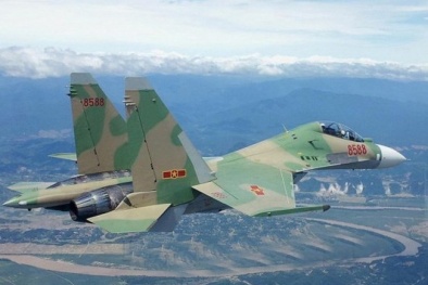 Sau tàu ngầm Kilo, Việt Nam tiếp tục nhận máy bay chiến đấu Su-30MK2