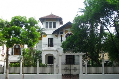 Uỷ viên Bộ Chính trị, Ban Bí thư được ở biệt thự loại nào?