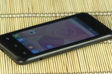 Top 3 smartphone giá chưa đến 1 triệu đồng nhưng 'xài tốt'